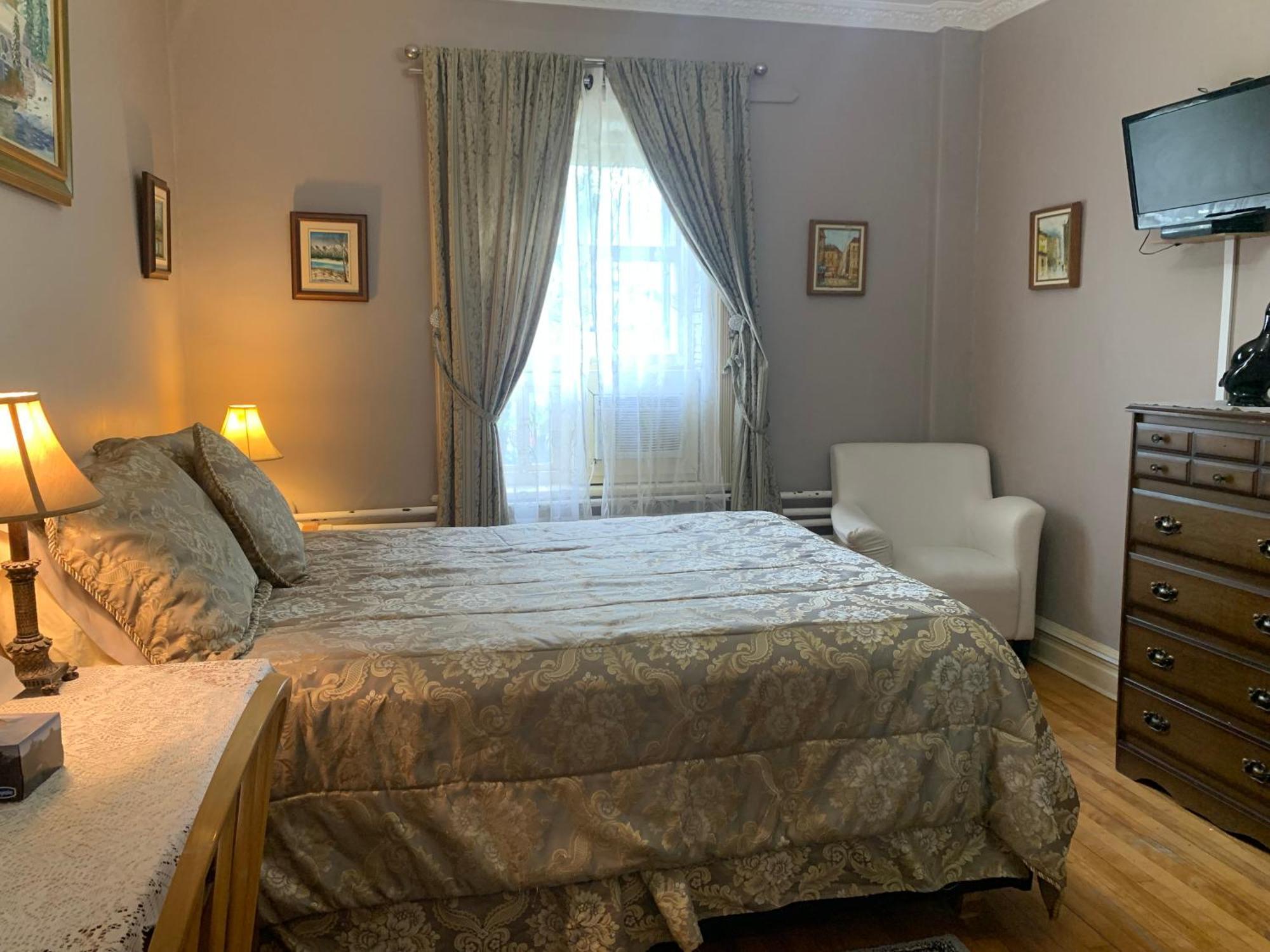 Deluxe Room (1 adult + 1 child),1710612603:JPEG