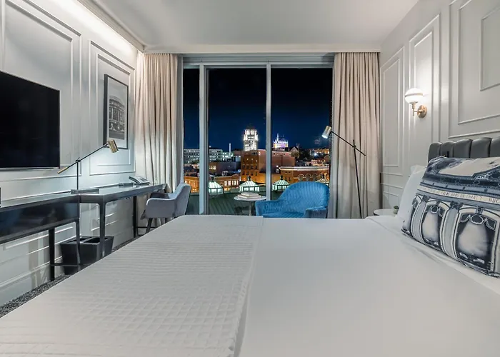 Le Capitole Hotel