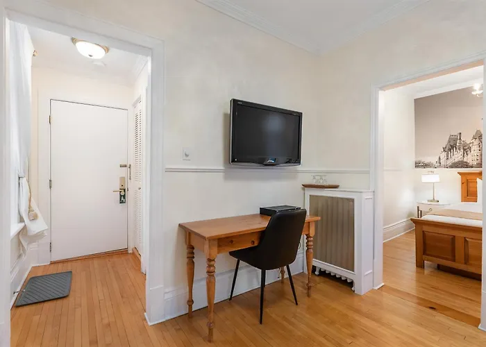 Hotel Charles-Alexandre - Par Aneyro